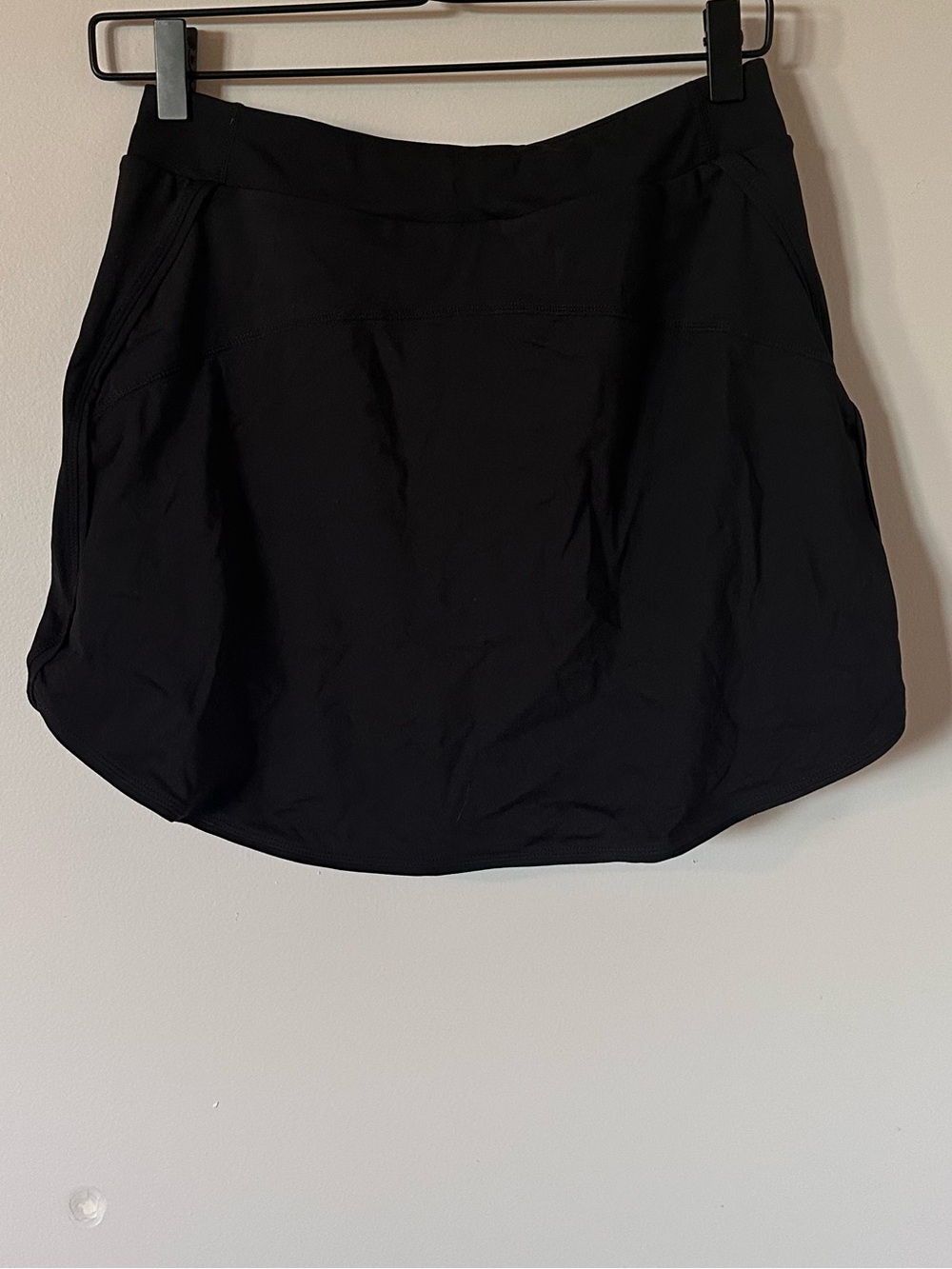 HALARA Black Athletic Golf Skort - Picture 3 of 6